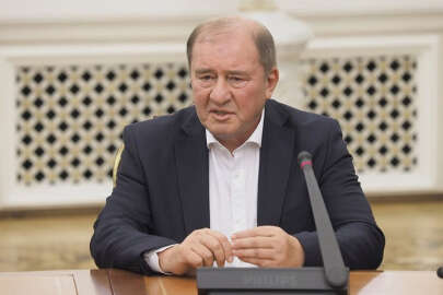 İlmi Ümerov'dan Zelenskiy'e: Kırım Tatarları ile ilgili üç yasa desteklenmeli