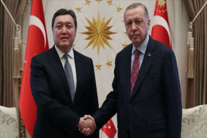 Cumhurbaşkanı Erdoğan ile Kazakistan Başbakanı Mamin bir araya geldi