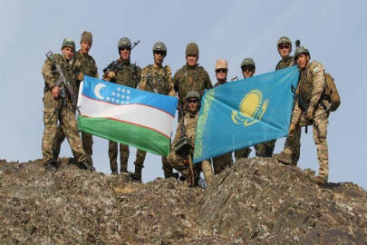 Kazakistan ve Özbekistan ortak askeri tatbikat gerçekleştirdi