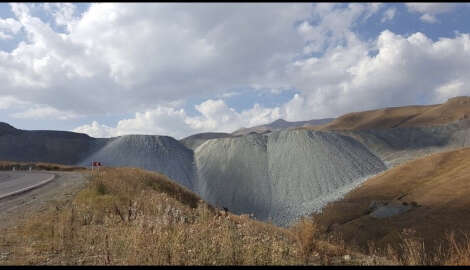 Azerbaycan, Kelbecer'de altın madeninin bulunduğu bölgeyi kontrol altına aldı