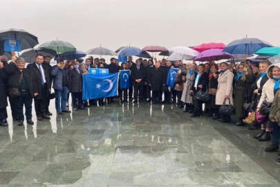 İzmir merkezli FETÖ'nün hücre evlerine yönelik operasyon: 66 gözaltı