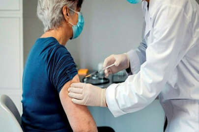 Bilim Kurulu: 85 yaş ve üzerindeki vatandaşlar evlerinde aşılanacak