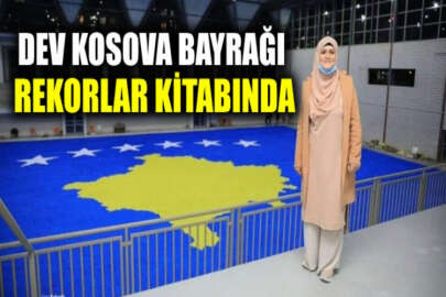 Origami kağıtları ile yapılan Kosova bayrağı Guiness Rekorlar Kitabı’na girdi