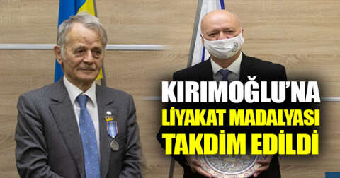 Kırımoğlu'na Diplomasi Liyakat Madalyası takdim edildi