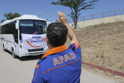 AFAD gönüllüleri, sel bölgesine destek olmak amacıyla yola çıktı