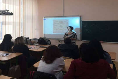 Kıyiv'de Kırım Tatar nakış kursu başladı