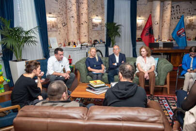 Mehmet Berk Yaltırık, Tiran'da "Uluslararası Gençlik Edebiyat Festivali-Tirana Gate-2021"e katıldı