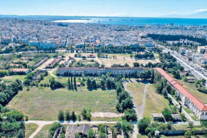 Osmanlı’ya hizmet etmiş Selanik Topçu Kışlası yıkılıyor