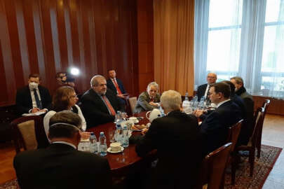 Kırımoğlu ile Çubarov, Avusturya, Çekya ve Slovakya dışişleri bakanlarıyla görüştü