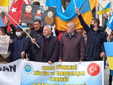 Kırım Derneği İstanbul Şubesi'nden Kırım'ın işgalinin 8'inci yılı protestosu