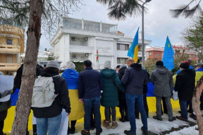 Belarus'un İstanbul Başkonsolosluğu önünde Rus işgaline direnen Ukrayna'ya destek eylemi