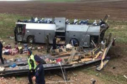Almata-Taşkent karayolunda otobüs devrildi: 2 ölü, 33 yaralı