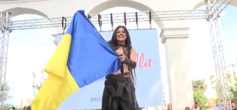 Eurovision birincisi Ukraynalı şarkıcı Ruslana, Antalya’da konser verdi