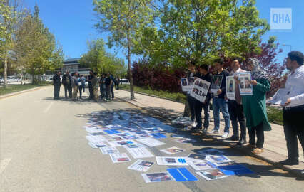 Uygur Türkleri, Çin'in Ankara Büyükelçiliği önünde protesto gerçekleştirdi