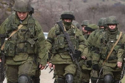 Rus işgal güçleri, Novooleksiyivka'da yaşayan bir dizi Kırım Tatarının evine baskın düzenledi