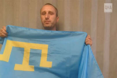 Ukraynalı akademisyen Kırım Tatar Milli Bayrak Günü'nü kutladı