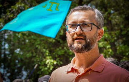 İşgalci mahkemeden KTMM Başkan Yardımcısı Nariman Celal'e 17 yıl hapis cezası