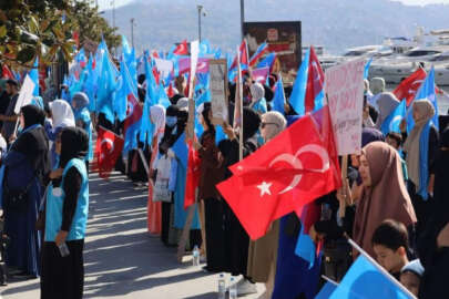 Uygur Türkleri, Çin'in Doğu Türkistan'ı işgalinin 73. yılında meydanlara indi