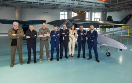 Ukrayna'dan Selçuk Bayraktar'a Devlet Liyakat Nişanı