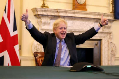 Boris Johnson, istifa depreminin ardından eski koltuğuna geri mi dönüyor?