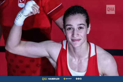 Türk boksör Buse Naz Çakıroğlu Avrupa şampiyonu oldu
