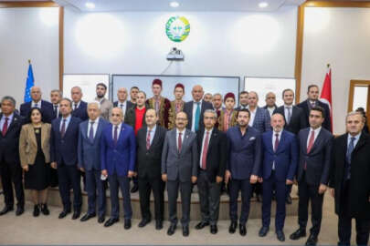 Yalçın Topçu, Kırımoğlu’nun doğum gününü Özbekistan’dan kutladı