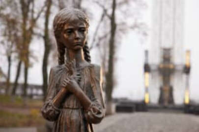Romanya, Holodomor'u soykırım olarak tanıdı