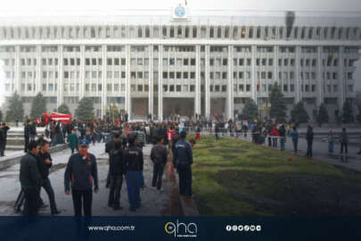 Kırgızistan Parlamentosunda yangın