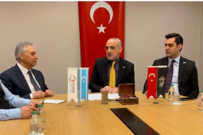 ITC yetkilileri ve Türkmeneli TV temsilcileri Yalçın Topçu'yu ziyaret etti