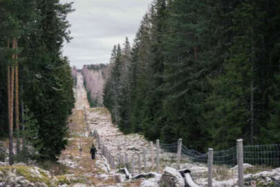 Finlandiya, Ukrayna'daki savaştan kaçan Ruslar nedeniyle sınıra duvar inşa edecek