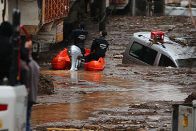 Sel felaketinde can kaybı 17'ye yükseldi