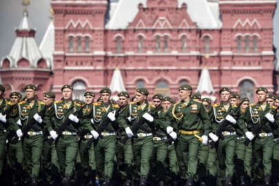 "Rusya'da 9 Mayıs Zafer Bayramının iptali, panik yaratabilir!"