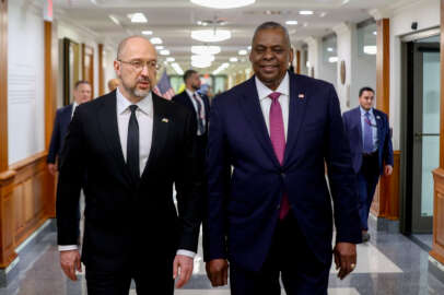 Ukrayna Başbakanı, ABD'den savaş uçağı talep etti