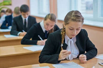 Rusya’da üniversite sınavına Ukrayna'daki savaşla ilgili sorular eklenecek