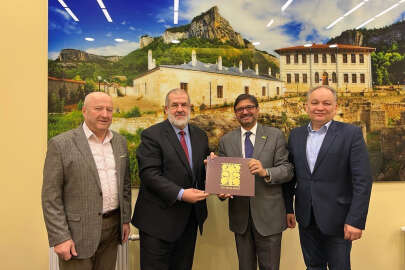 KTMM üyeleri, İspanya’nın Kıyiv Büyükelçisi ile görüştü