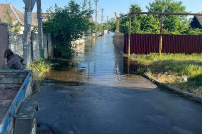 Ukrayna İçişleri Bakanı:  24 yerleşim yeri su altında kaldı