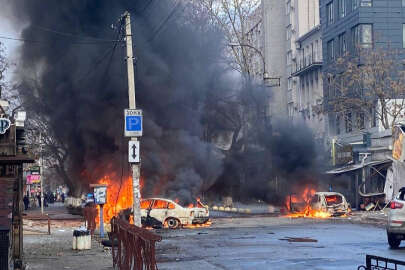 İşgalci Rusya, Ukrayna'nın Herson bölgesini bombaladı!