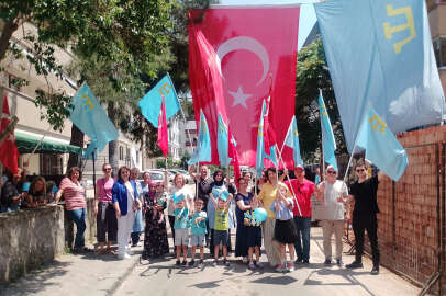 Kırım Derneği Gebze Şubesi, Kırım Tatar Milli Bayrak Günü'nü kutladı