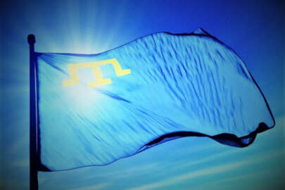Ukrayna Cumhurbaşkanlığı Ofisi: Kırım Tatar halkının Milli Bayrak Günü'nü kutluyoruz