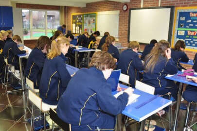 Rusya, öğrencilere askeri eğitim verecek!