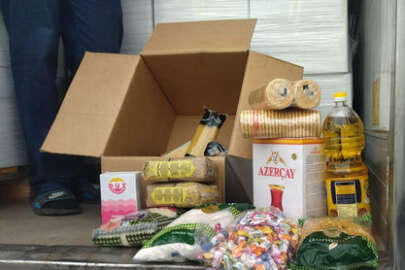 Azerbaycan'dan insanlık dersi: Karabağ'daki Ermenilere yardım tırı gönderildi