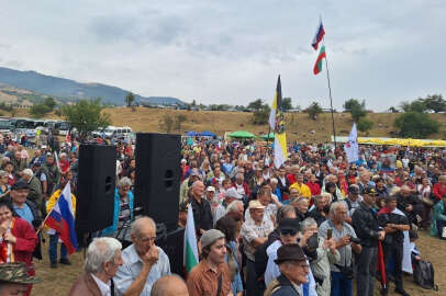 Rus seviciler, Moskova uşakları ve Kremlin yardakçıları Bulgaristan'da iş başında!