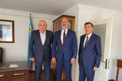 Türkiye’nin yeni Kıyiv Büyükelçisi Bilgen, Kırım Derneği Genel Merkezini ziyaret etti