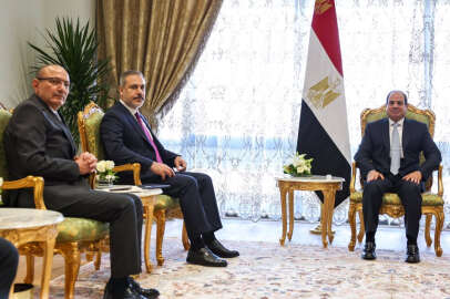 Hakan Fidan, Mısır Cumhurbaşkanı Sisi ile görüştü