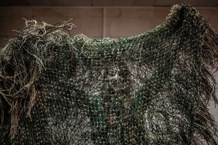 Ukrayna'da gönüllüler, keskin nişancılar için kamuflaj kıyafetleri hazırlıyor