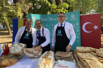 Bükreş’te düzenlenen Ekmek Festivali'nde geleneksel Türk ekmekleri yer aldı