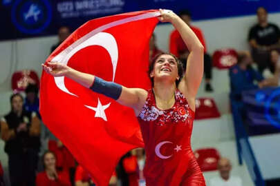 Milli güreşçi Nesrin Baş dünya şampiyonu oldu
