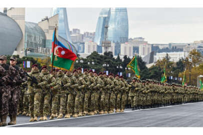 Azerbaycan, zafer günü için askeri geçit töreni düzenleyecek