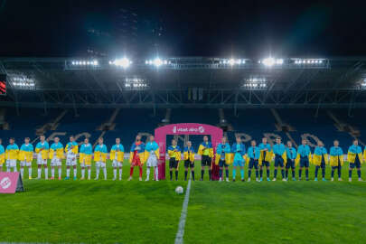 Tarihinin en uzun futbol maçı, Rusya'nın hava saldırıları nedeniyle Ukrayna'da oynandı