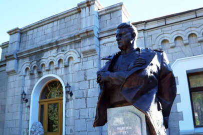 Kırım'da işgalciler sürekli Rus figürlerine ait anıtlar açıyor!